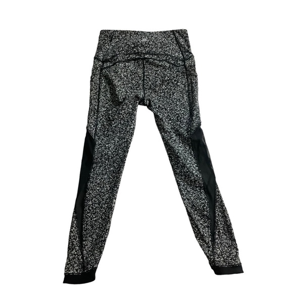 Lululemon Sole Training 7/8 Tight Daisy Dust Alpine White Black / Black Sz 6 - Picture 4 of 10